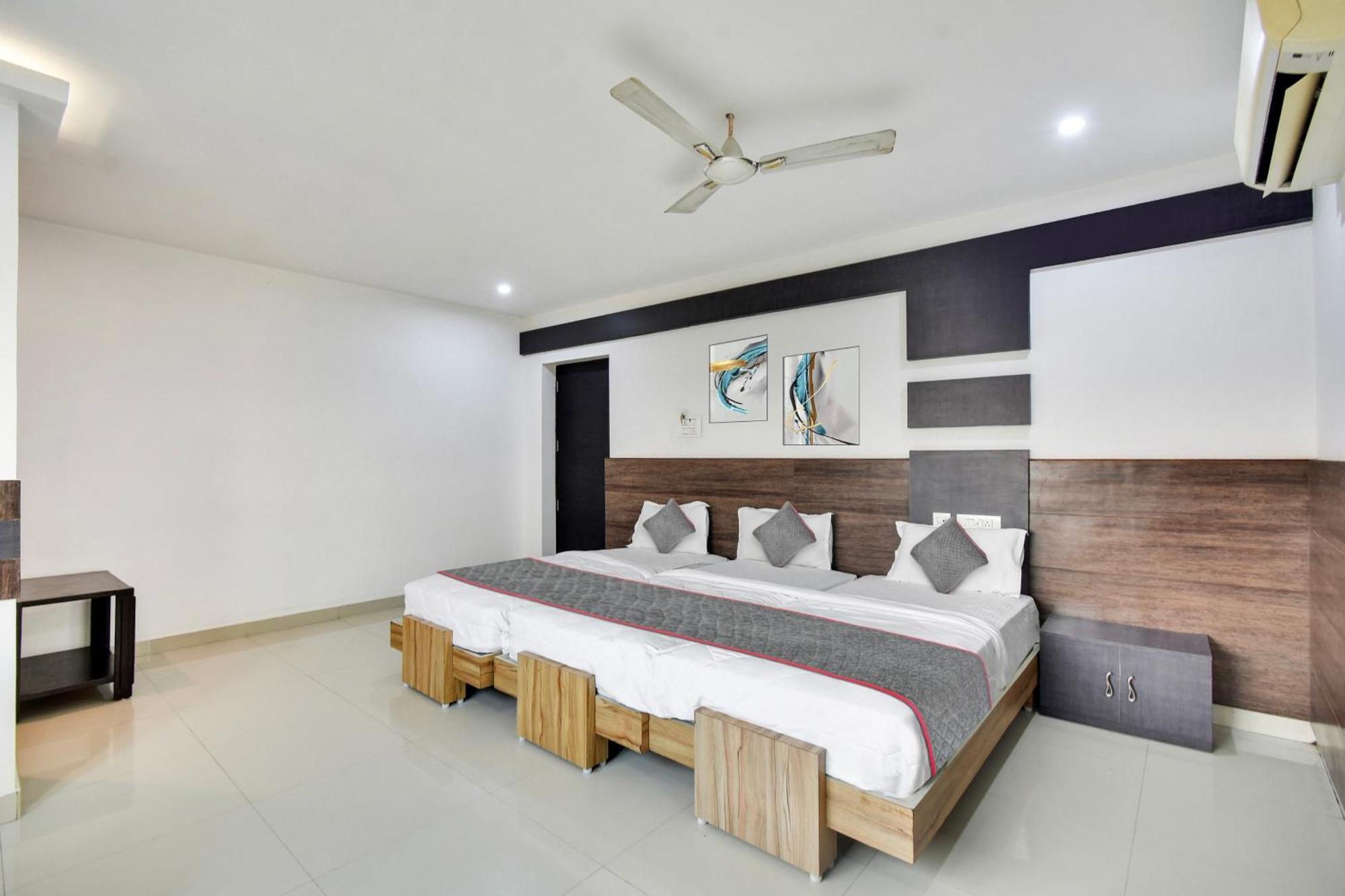 Collection O Elite Residency Hotel 3*